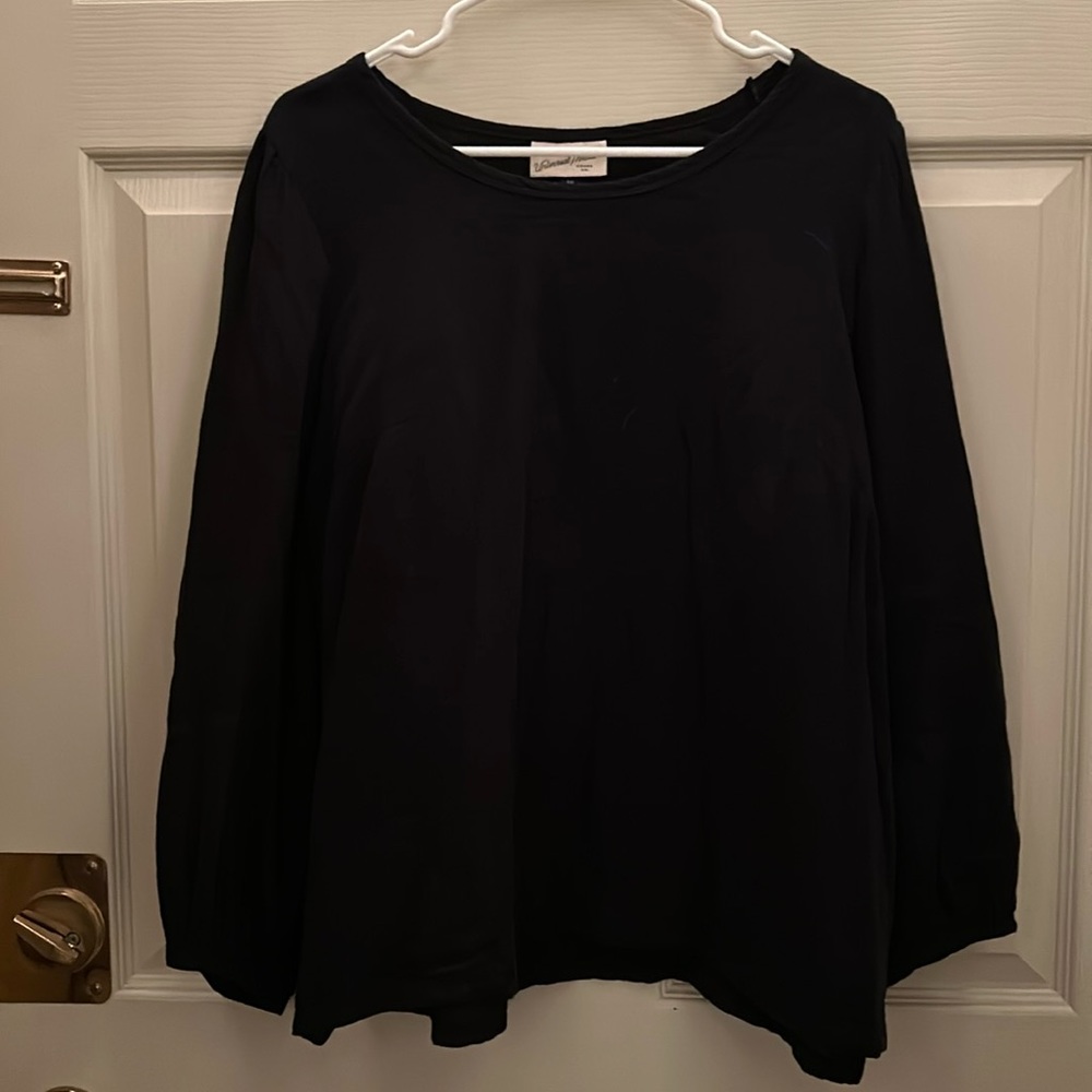 Long sleeve black shirt size XXL